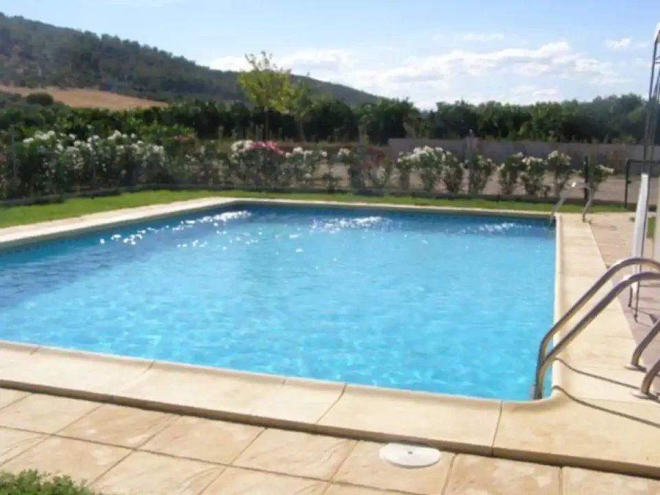 Maravillosa Casa Rural en Posadas, con piscina, aire acondicionado y barbacoa - Imagen 2