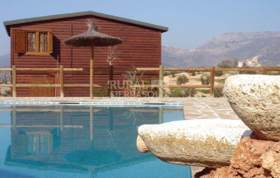 Cálida Cabaña de Madera en Priego de Córdoba, con piscina - Imagen 2