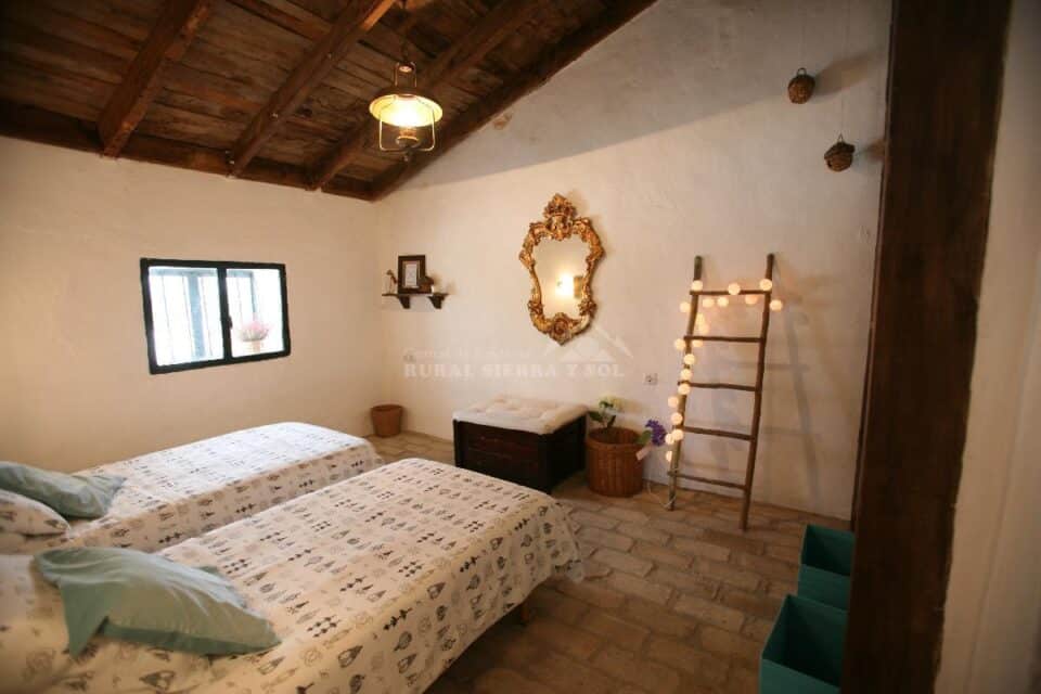 Acogedora Casa Rural en Villanueva del Río y Minas, con piscina - Imagen 2