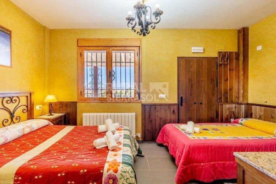Magnífica Casa Rural en Cogollos de Guadix, con piscina, barbacoa y wi-fi - Imagen 20