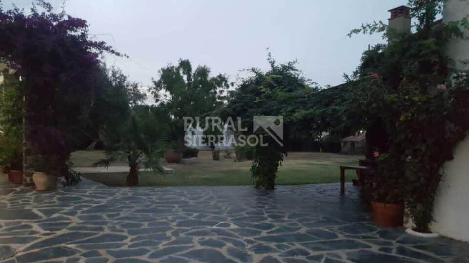 Centenaria Casa Rural con enorme jardín en Aldeacentenera - Imagen 91