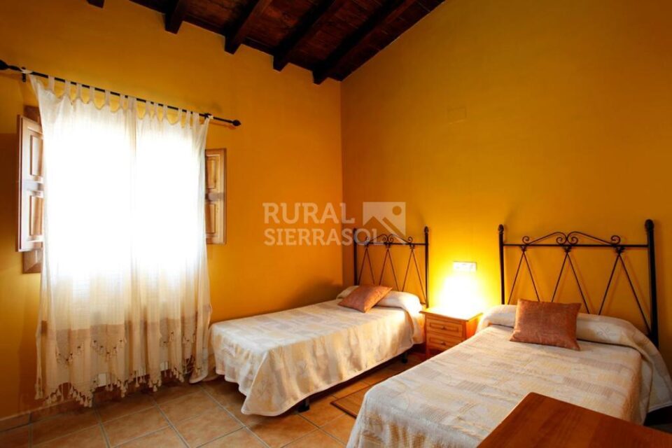 Conjunto Rural en Hervás, con piscina y cafetería - Imagen 24