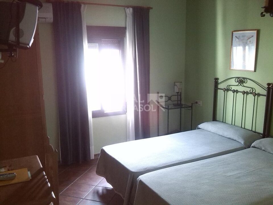 Hotel rural con encanto a 16 km de la estación de esquí del Puerto de la Ragua - Imagen 25