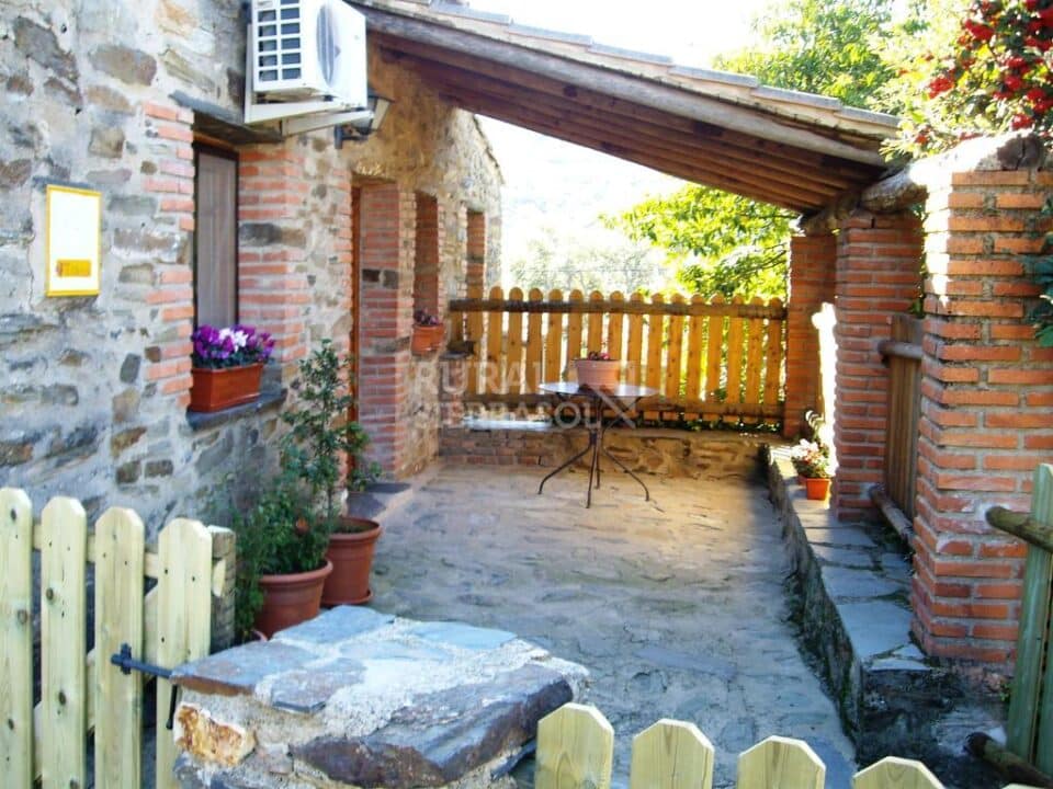Preciosa Casa Rural en Valencia de Alcántara, con piscina aire acondicionado y wifi - Imagen 25