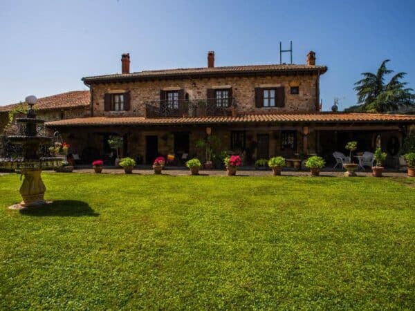 Casa rural en Los Corrales de Buelna (Cantabria)-2119