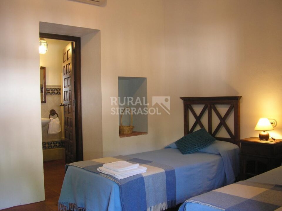 Ancestral Casa Rural de alquiler por habitaciones, En Alanís - Imagen 21