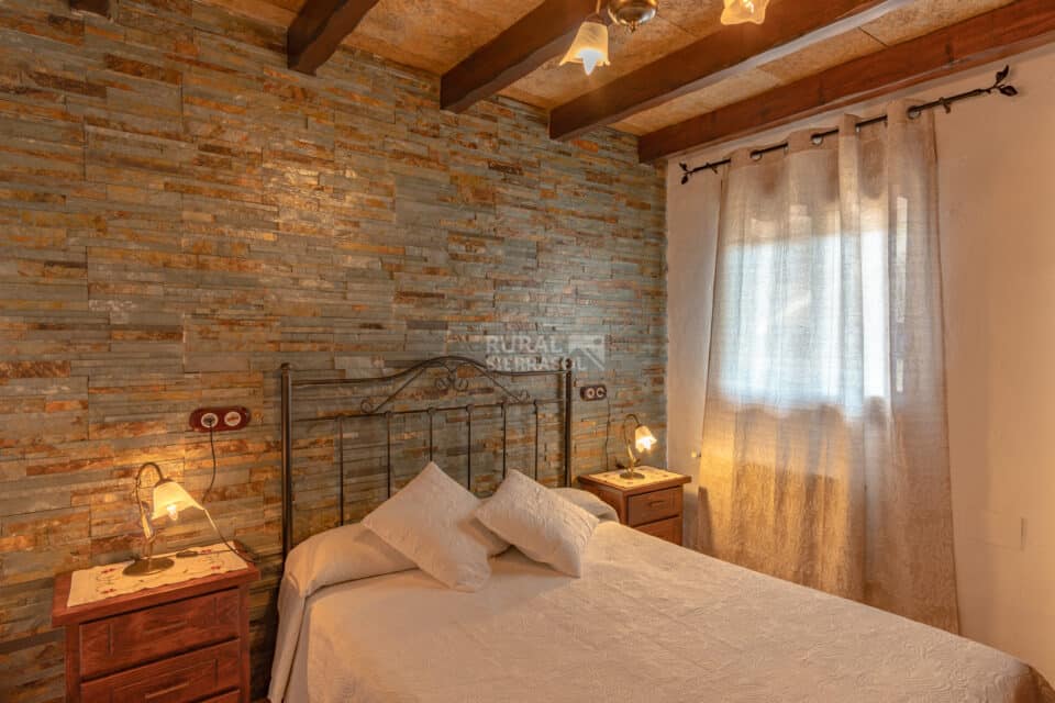 Acogedor Alojamiento Rural en Alpujarra de La Sierra, con piscina y cabina hidromasaje - Imagen 28