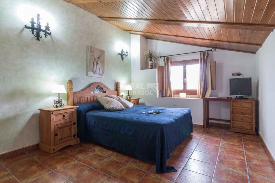 Acogedor Alojamiento Rural en Taberno, con chimenea, bañera hidromasaje y wifi - Imagen 28