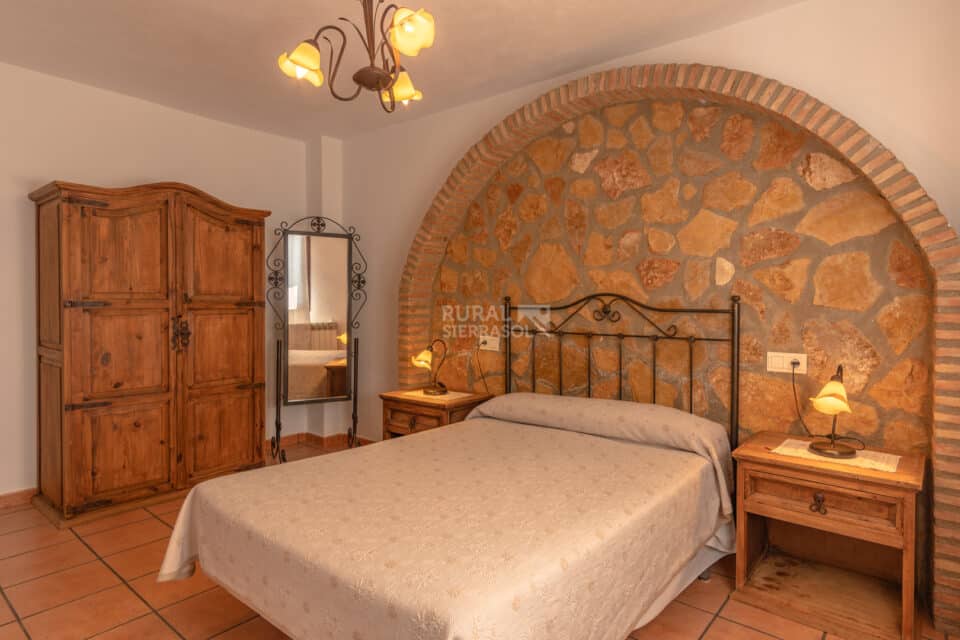 Acogedor Alojamiento Rural en Alpujarra de La Sierra, con piscina y cabina hidromasaje - Imagen 29