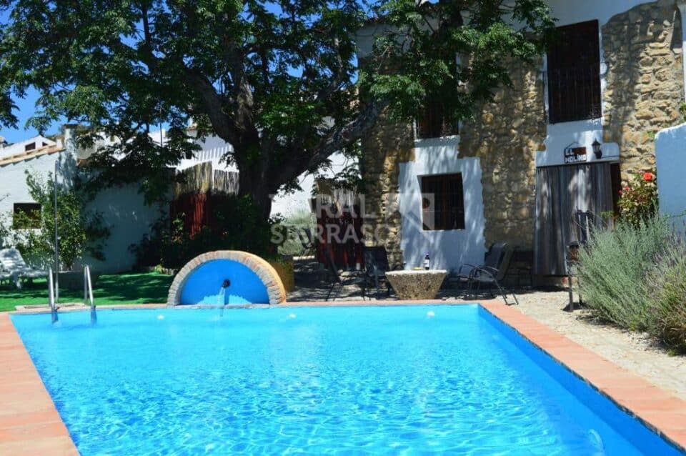 Acogedora Casa Rural en Algarinejo, con piscina y bonitas zonas exteriores - Imagen 3