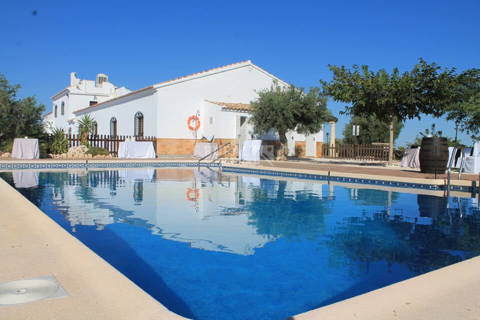Amplio Alojamiento Rural en Taberno, con piscina, barbacoa y pista de pádel - Imagen 3