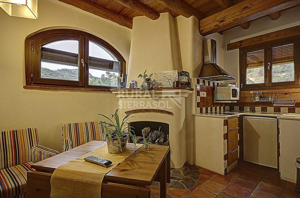 Precioso Alojamiento Rural en Serón, con chimenea, barbacoa y calefacción - Imagen 3