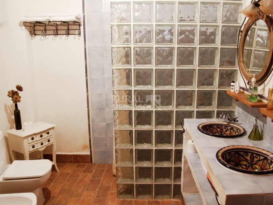 Confortable Casa Rural en El Real de La Jara, con piscina y barbacoa - Imagen 41
