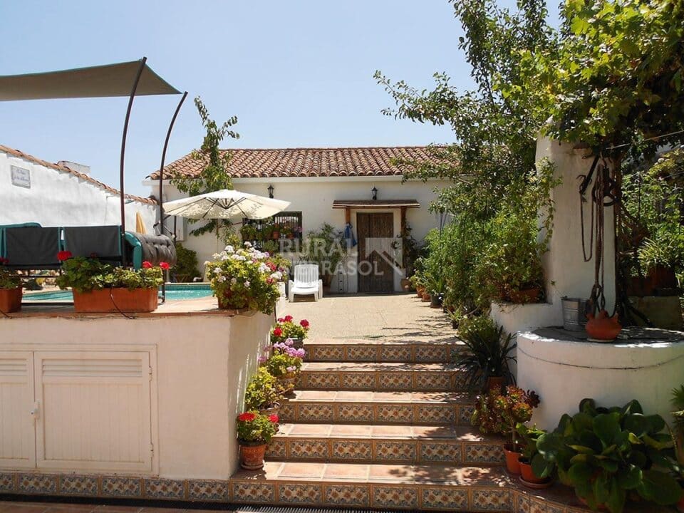 Confortable Casa Rural en El Real de La Jara, con piscina y barbacoa - Imagen 51