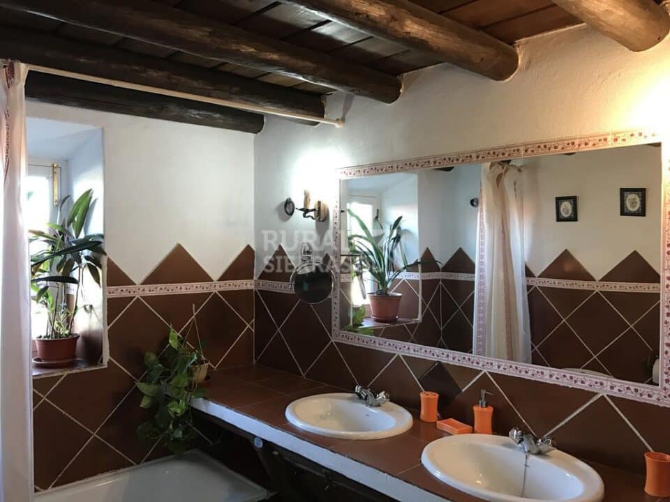 Cortijo con chimenea y barbacoa, en Azuaga - Imagen 18