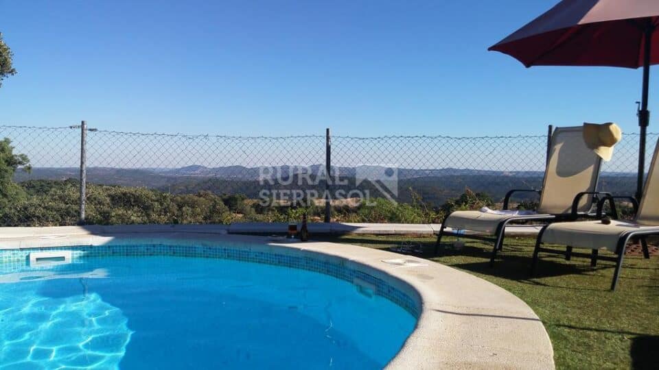Hotel Rural en pleno Parque Natural de la Sierra de Aracena y Picos de Aroche - Imagen 3