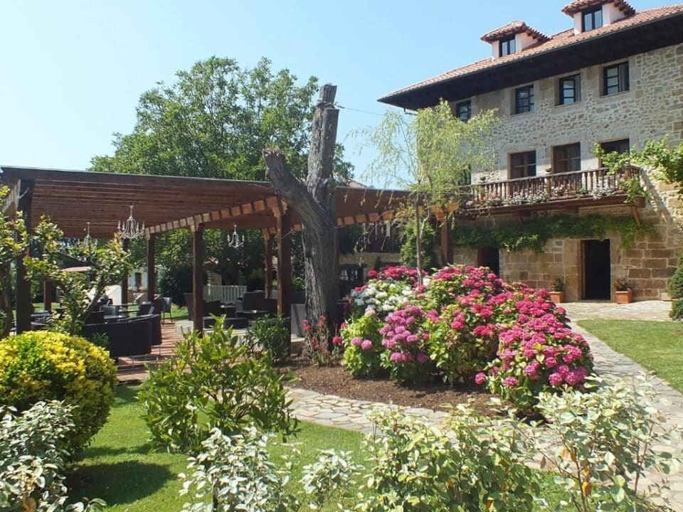 Hosteria El Pomar - Imagen 14