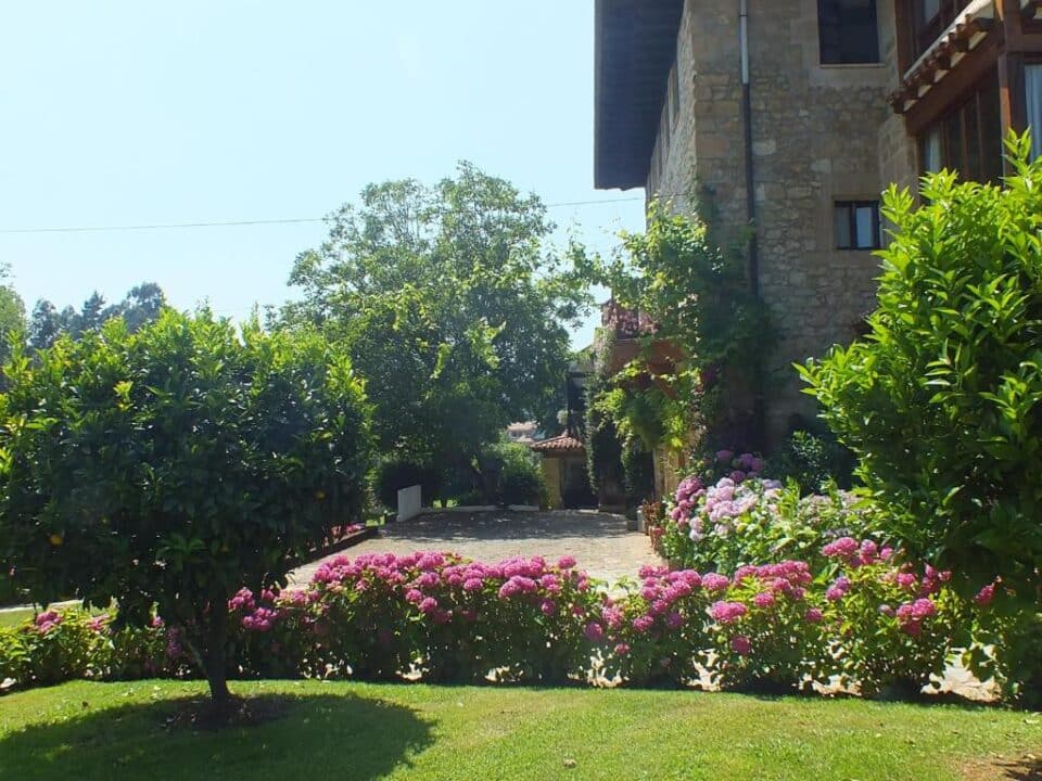Hosteria El Pomar - Imagen 18