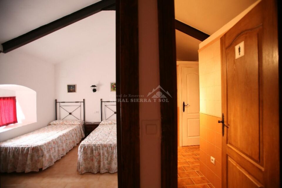 Cortijo Andaluz en Villanueva del Río y Minas, con piscina y barbacoa - Imagen 8