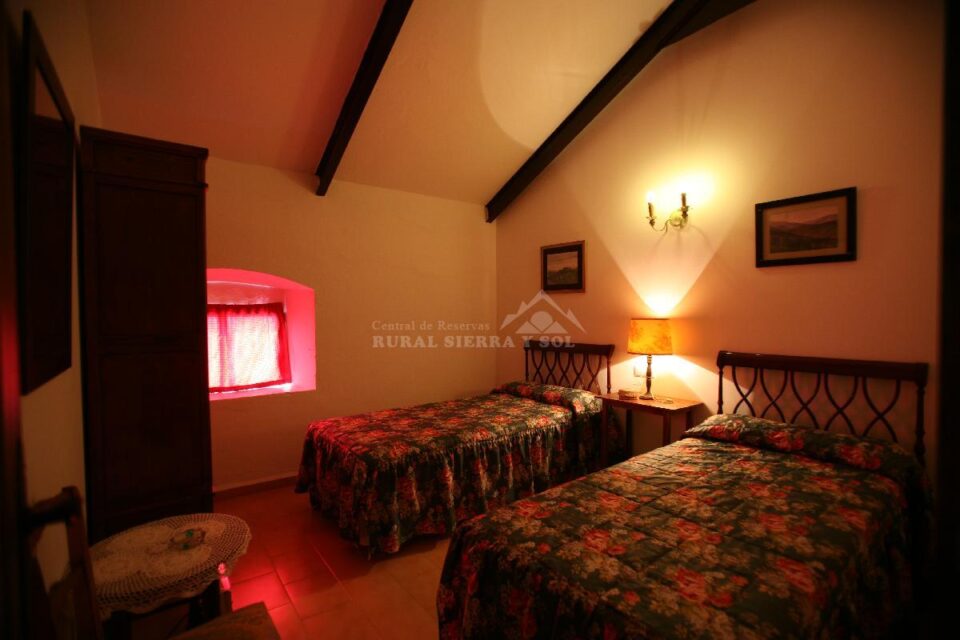 Cortijo Andaluz en Villanueva del Río y Minas, con piscina y barbacoa - Imagen 9