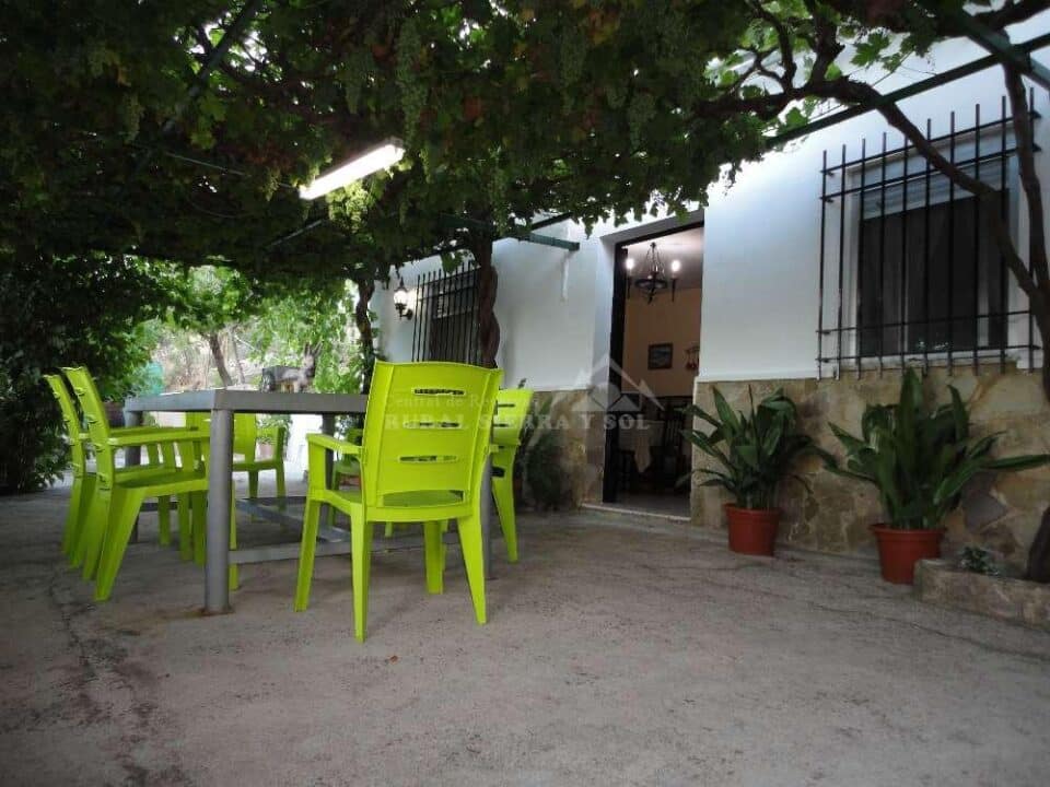 Maravillosa Casa Rural en Ubrique con piscina, chimenea y barbacoa - Imagen 12