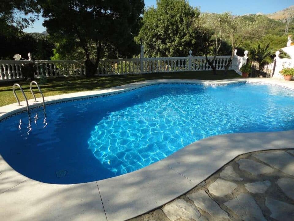 Maravillosa Casa Rural en Ubrique con piscina, chimenea y barbacoa - Imagen 20