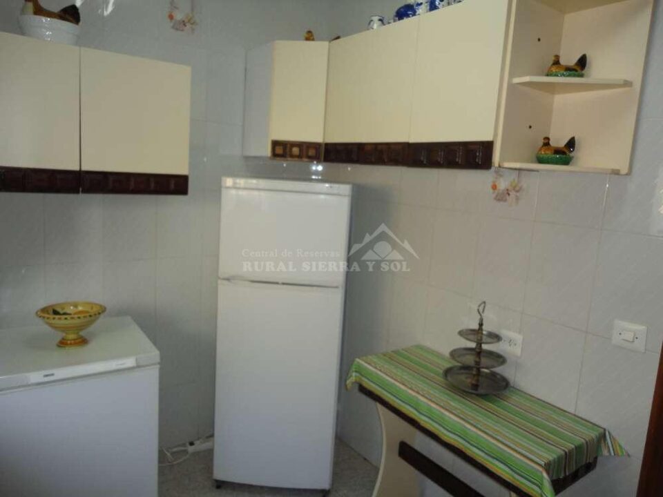 Maravillosa Casa Rural en Ubrique con piscina, chimenea y barbacoa - Imagen 33