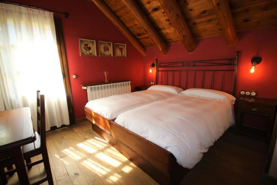 Hotel Rural SPA El Mirador de Los Pirineos - Imagen 36