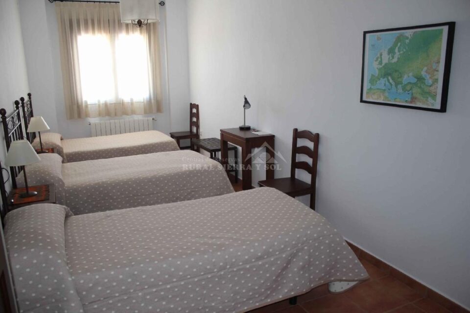 Casa rural de alquiler por habitaciones, en la Sierra de Tentudia - Imagen 4