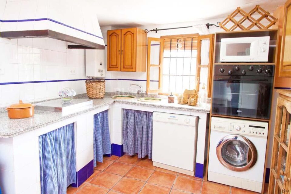 Casa Típica Andaluza en Priego de Córdoba con barbacoa y piscina - Imagen 29