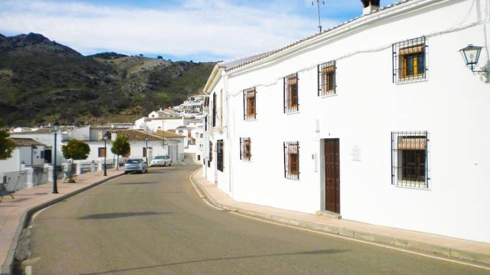 Acogedora Casa de Pueblo en Priego de Córdoba, con chimenea y barbacoa - Imagen 34