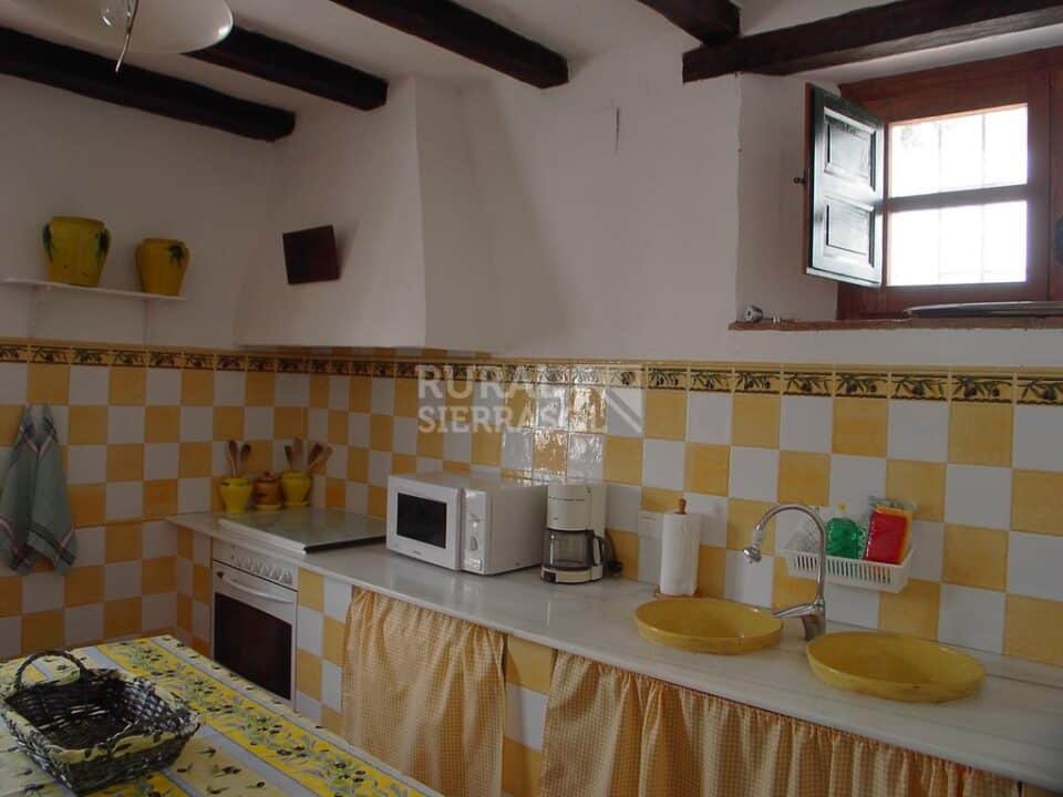 Conjunto Rural en Zahara de la Sierra, con piscina, chimenea y barbacoa - Imagen 6