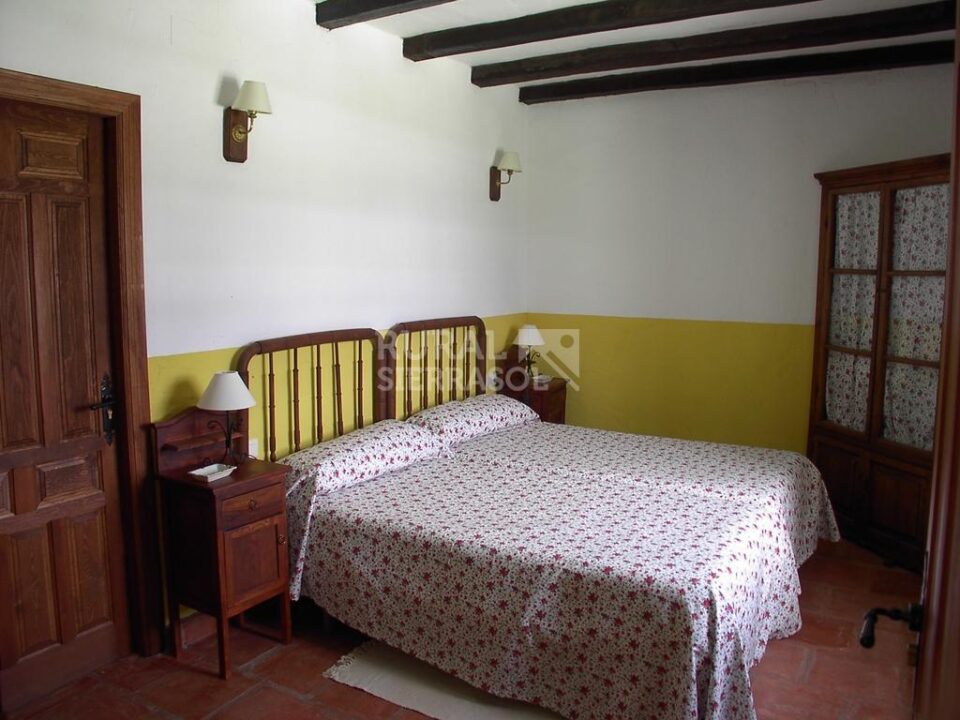 Conjunto Rural en Zahara de la Sierra, con piscina, chimenea y barbacoa - Imagen 10