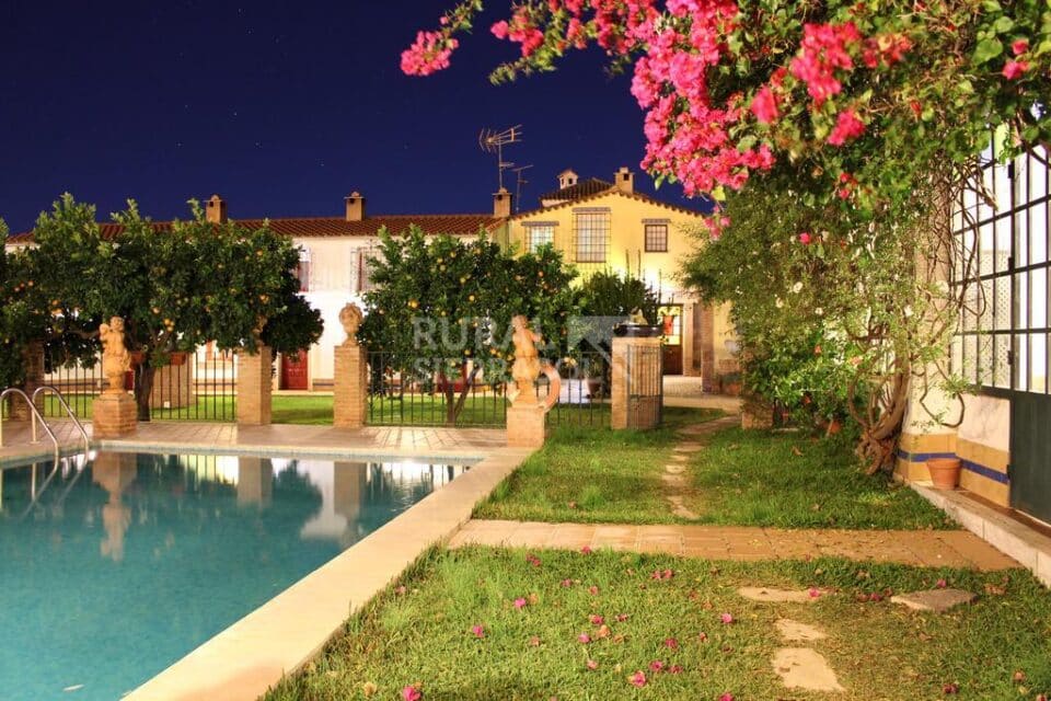 Espléndida Villa en Aracena, con piscina, aire acondicionado y wifi - Imagen 26