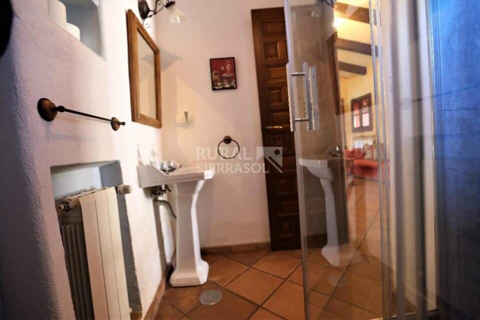 Fantástica Casa Rural en Cazalla de la Sierra, con piscina, chimenea y barbacoa - Imagen 4