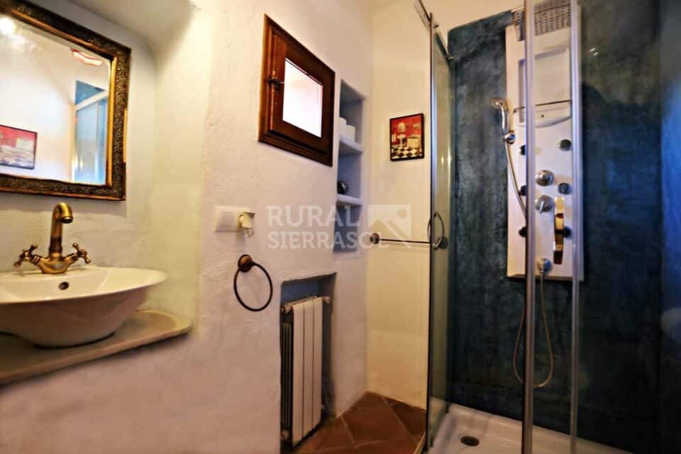Acogedora Casa Rural en Cazalla de la Sierra, con piscina, chimenea y wifi - Imagen 23