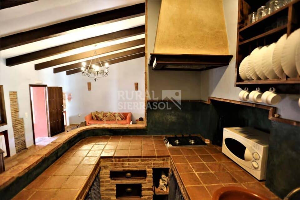 Maravillosa Casa Rural en Cazalla de la Sierra, con piscina, wifi y barbacoa - Imagen 14