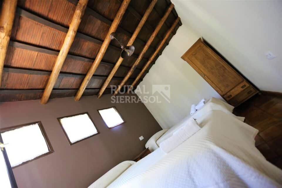 Encantadora Casa Rural en El Parque Natural Sierra Norte de Sevilla, con piscina, chimenea y barbacoa - Imagen 23