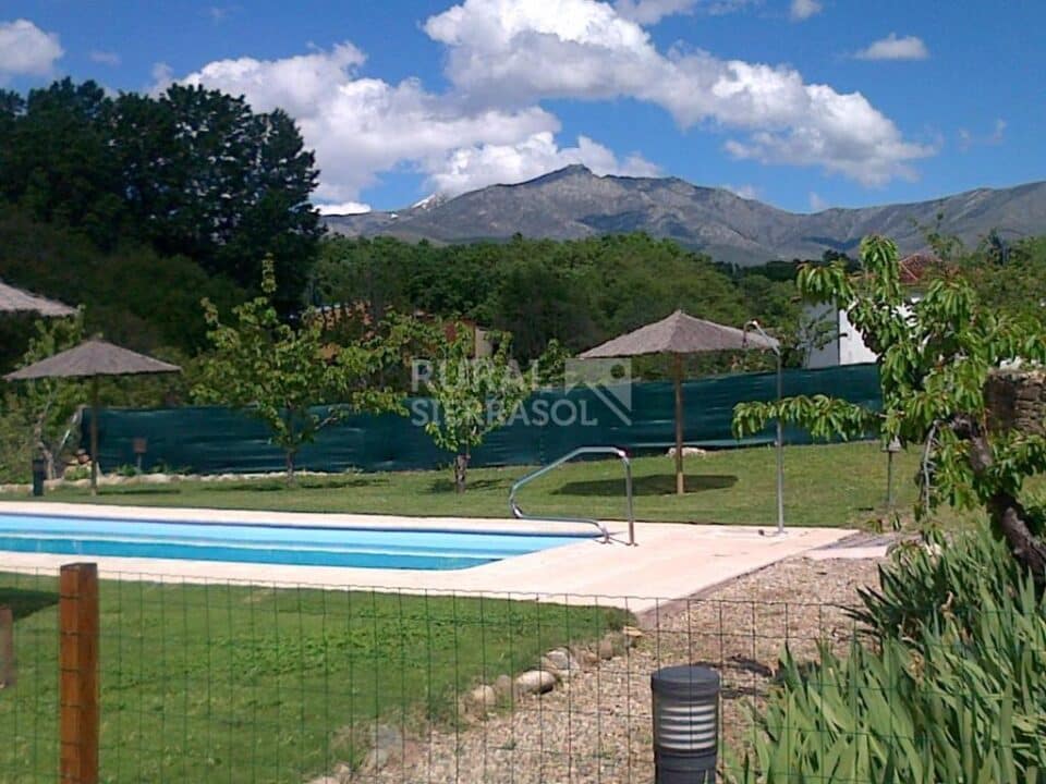Espléndida Casa Rural en Hervás, con piscina y wifi - Imagen 4
