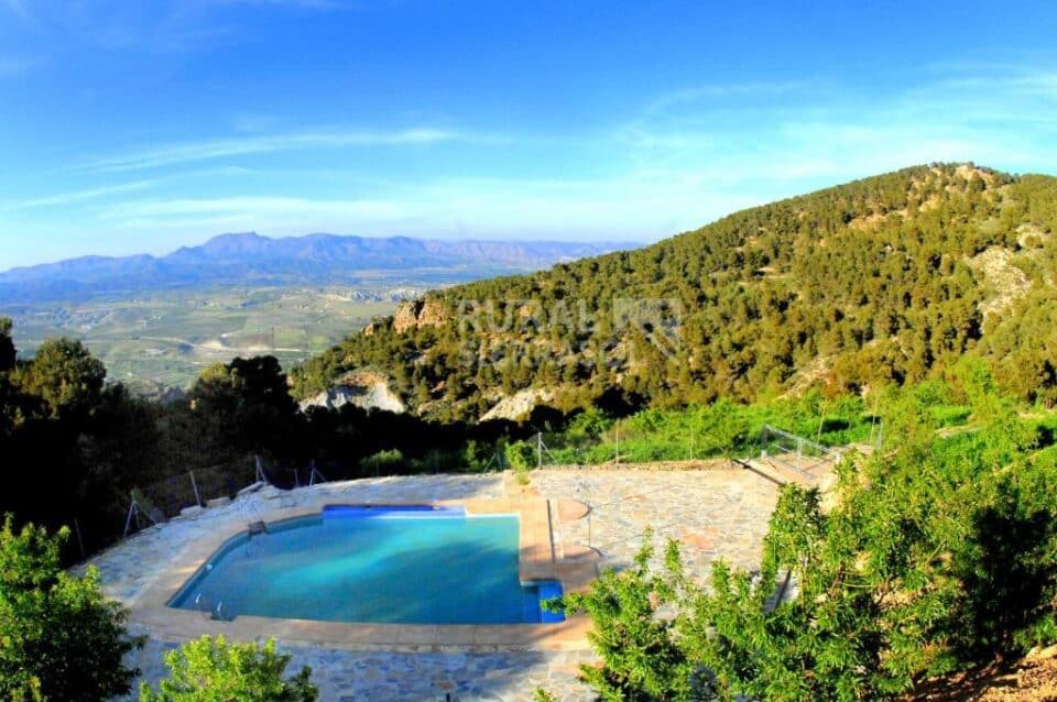 Acogedor Alojamiento Rural en Serón, con barbacoa, piscina y wifi - Imagen 4