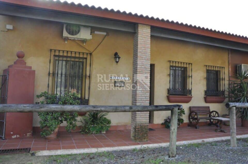 Acogedora Casa Rural en Zalamea La Real, con piscina y pista de pádel - Imagen 13