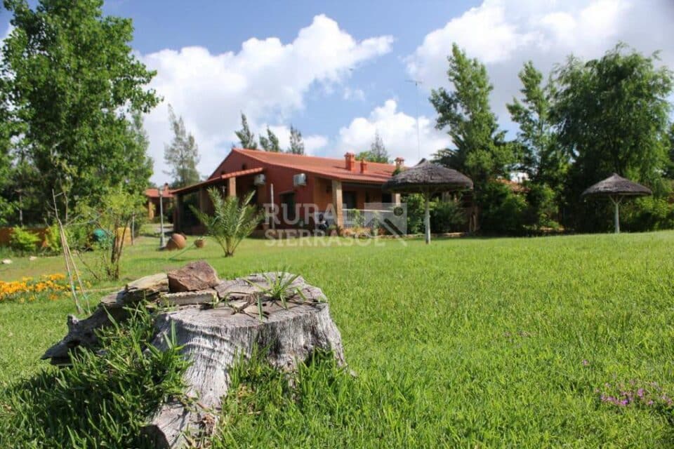 Confortable Casa Rural con piscina, pista de pádel y aire acondicionado en la Sierra de Aracena - Imagen 14