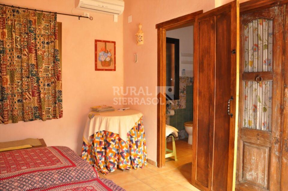 Confortable Casa Rural con piscina, pista de pádel y aire acondicionado en la Sierra de Aracena - Imagen 26