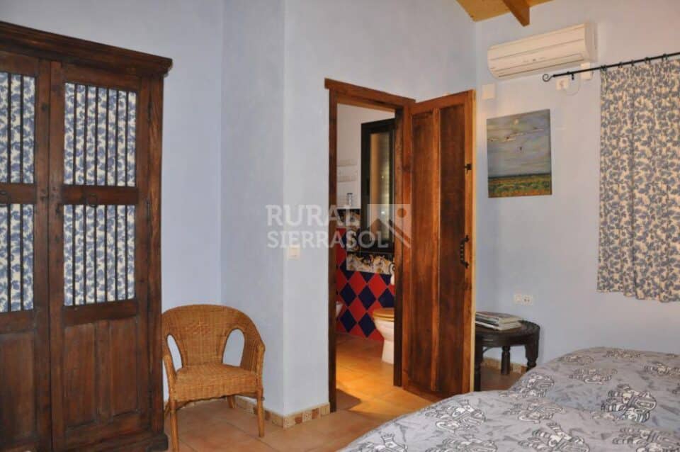 Confortable Casa Rural con piscina, pista de pádel y aire acondicionado en la Sierra de Aracena - Imagen 40