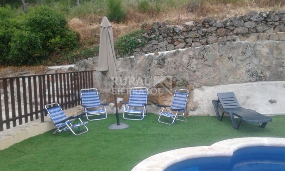 Acogedora Casa Rural en Casas del Monte, con piscina - Imagen 24