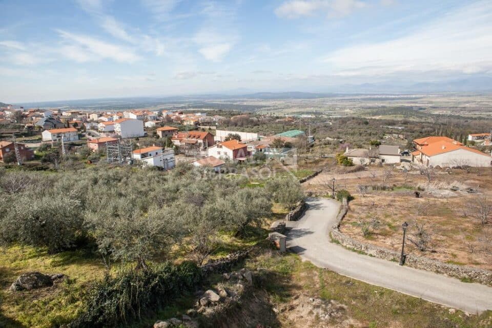 Acogedora Casa Rural en Casas del Monte, con piscina - Imagen 27