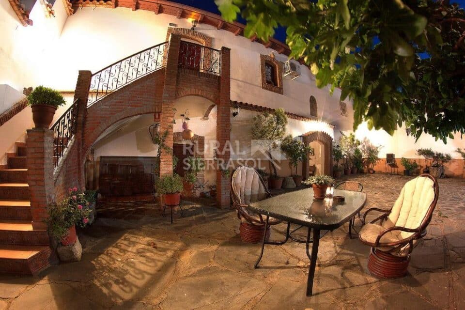 Elegante Apartamento Rural con amplio jardín, en Malpartida de Plasencia - Imagen 38