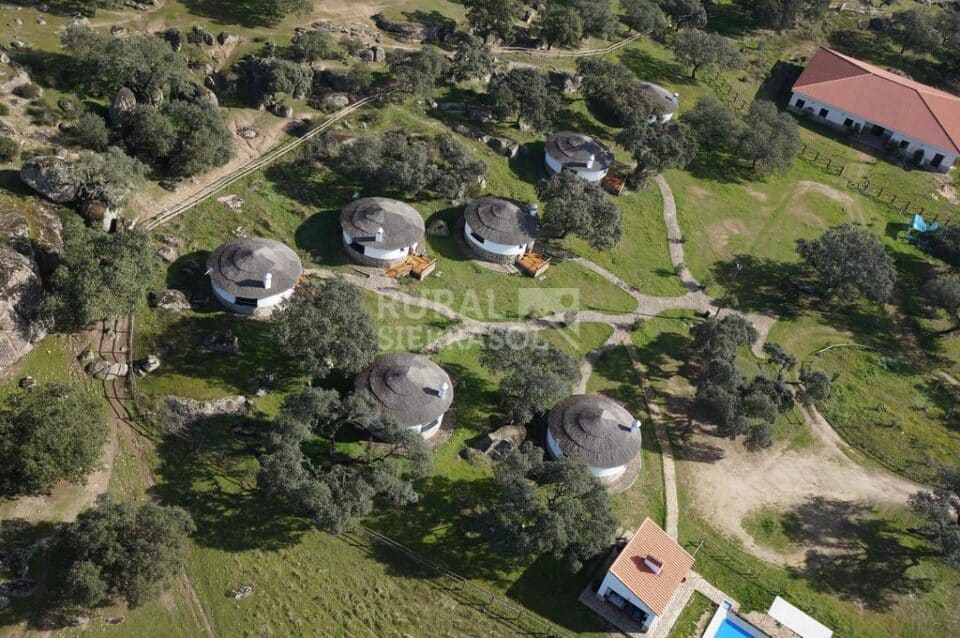 Cabaña Rural con chimenea y barbacoa, en La Roca de La Sierra - Imagen 54