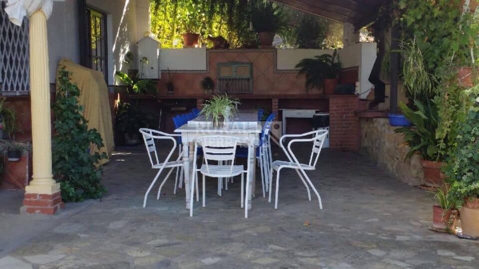 Amplia Casa Rural con piscina y amplio jardín, en Ubrique - Imagen 16