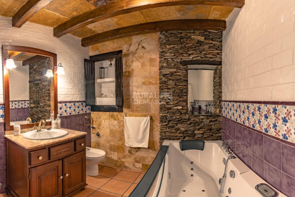 Acogedor Alojamiento Rural en Alpujarra de La Sierra, con piscina y cabina hidromasaje - Imagen 43